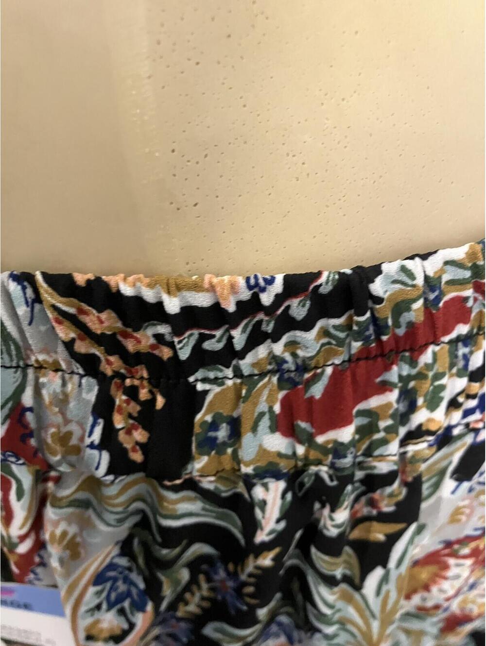 NWT Large Black Multi Paisley Print Skirt - Picture 9 of 10